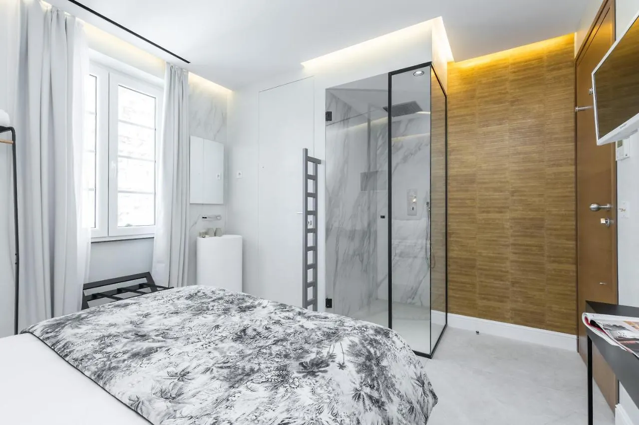 Le Dortoir Boutique Suites Hotel